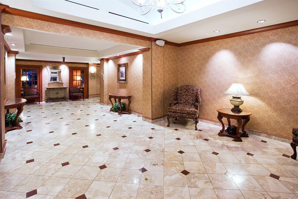 Holiday Inn Express Hotel & Suites Grand Rapids-North By Ihg Walker Beltér fotó