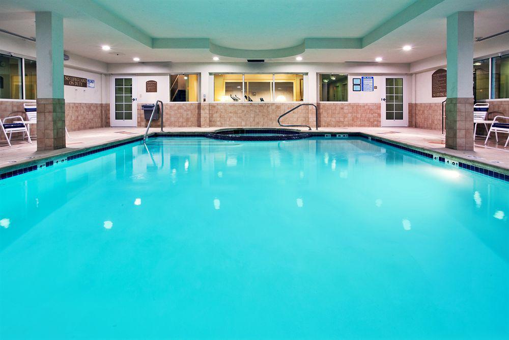 Holiday Inn Express Hotel & Suites Grand Rapids-North By Ihg Walker Létesítmények fotó