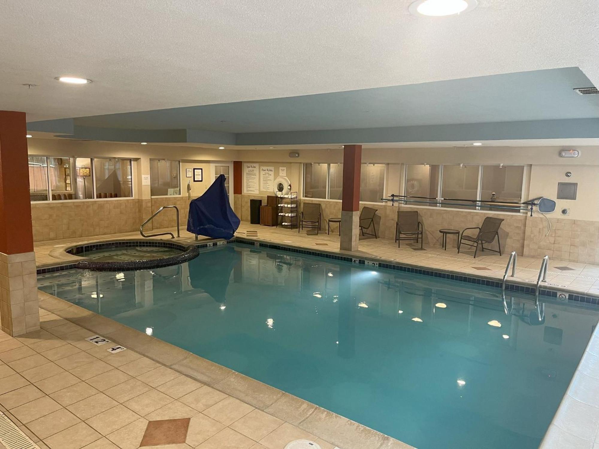 Holiday Inn Express Hotel & Suites Grand Rapids-North By Ihg Walker Kültér fotó