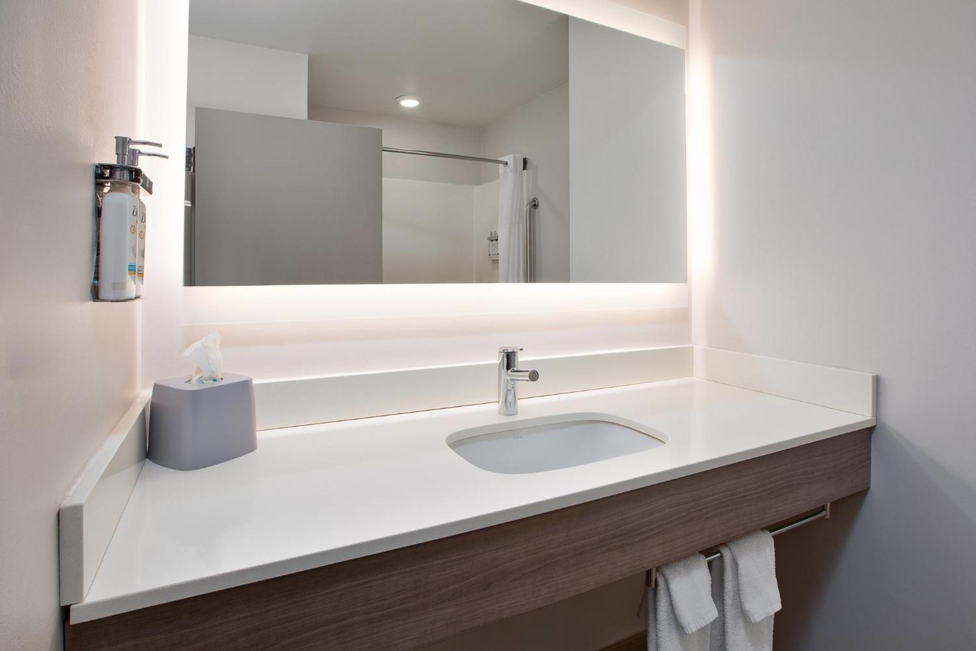 Holiday Inn Express Hotel & Suites Grand Rapids-North By Ihg Walker Kültér fotó