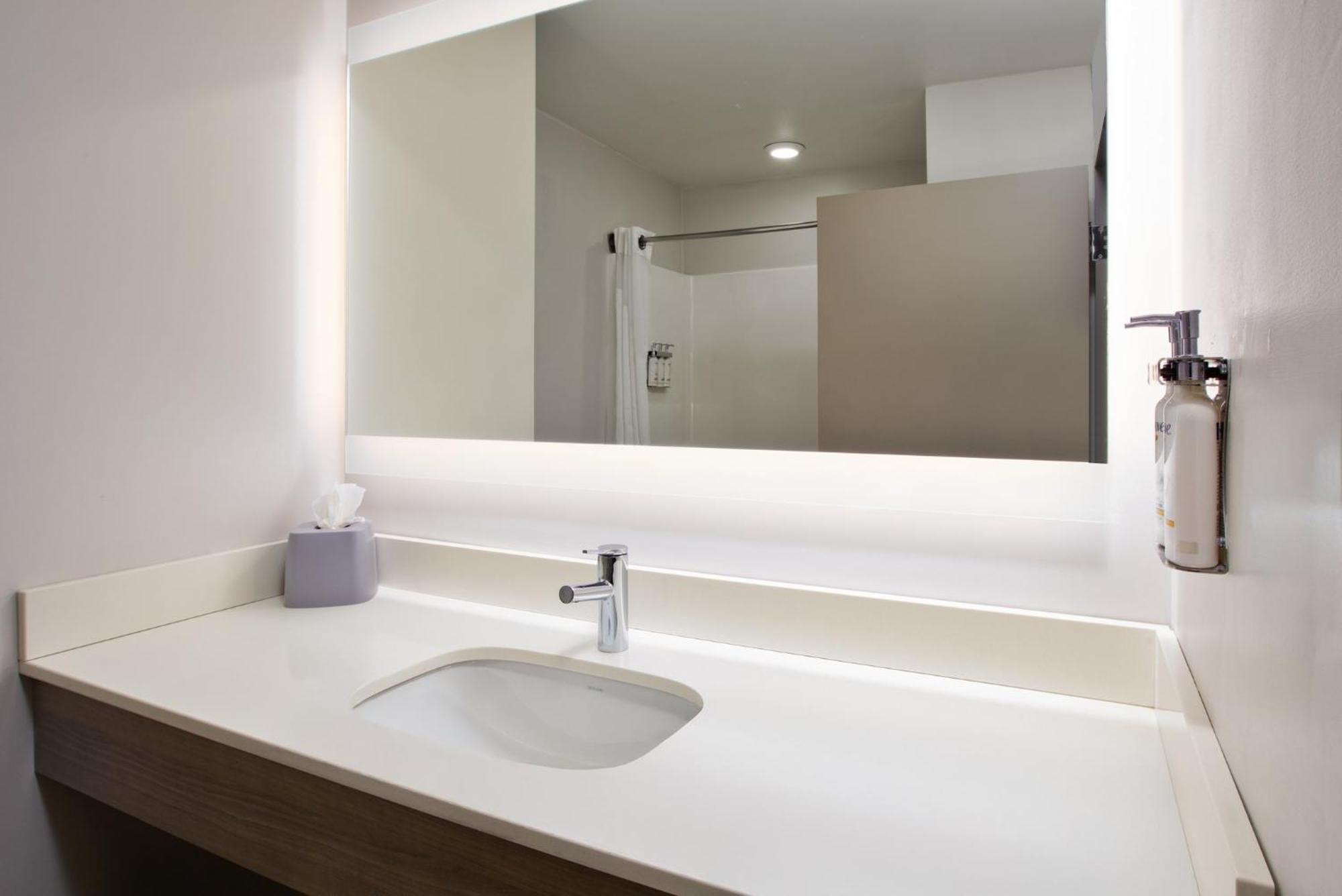 Holiday Inn Express Hotel & Suites Grand Rapids-North By Ihg Walker Kültér fotó