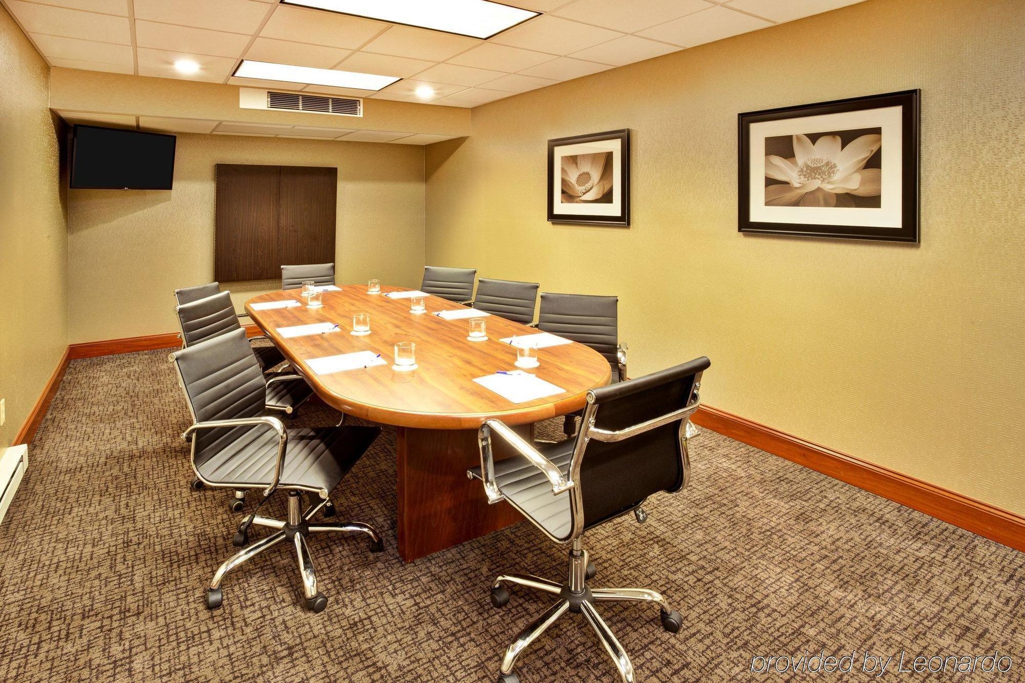 Holiday Inn Express Hotel & Suites Grand Rapids-North By Ihg Walker Kültér fotó